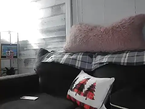 Snapshot of AshleyRain chatting on December 23, 7:51 am AshleyRain online show from December 23, 7:51 am