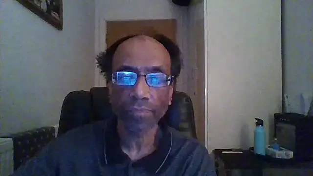 rauncher1 online show from December 15, 4:46 pm