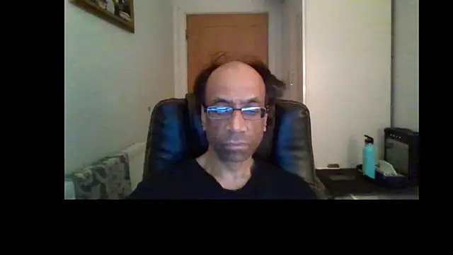 Snapshot of rauncher1 chatting on July 11, 1:06 am rauncher1 online show from July 11, 1:06 am