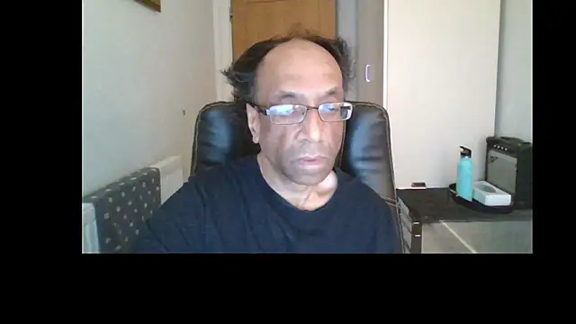 rauncher1 online show from May 13, 8:32 am