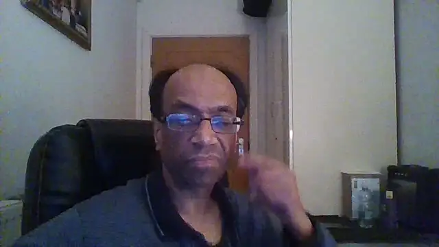 rauncher1 online show from December 23, 1:29 am