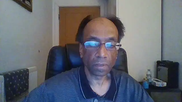 rauncher1 online show from November 18, 9:23 am