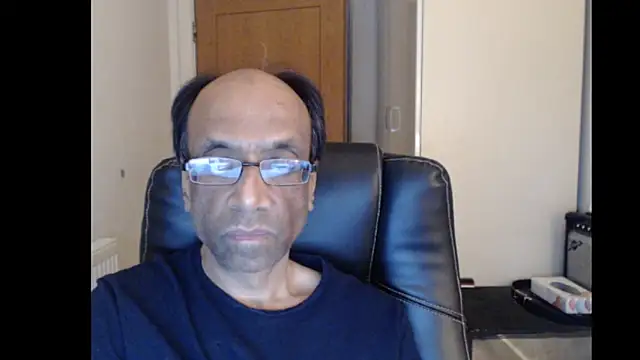 rauncher1 online show from April 28, 10:25 pm