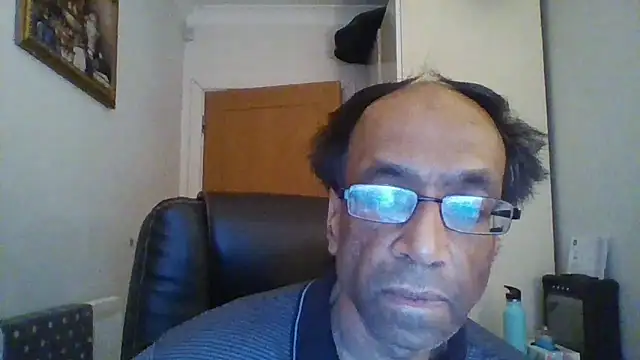 rauncher1 online show from December 21, 9:44 am