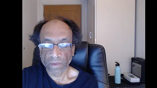 rauncher1 online show from May 22, 8:23 am