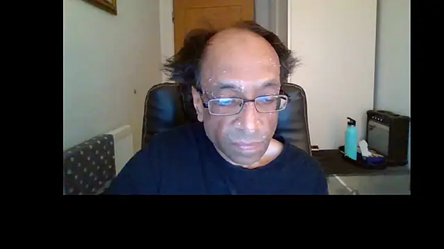 Snapshot of rauncher1 chatting on June 11, 8:11 am rauncher1 online show from June 11, 8:11 am