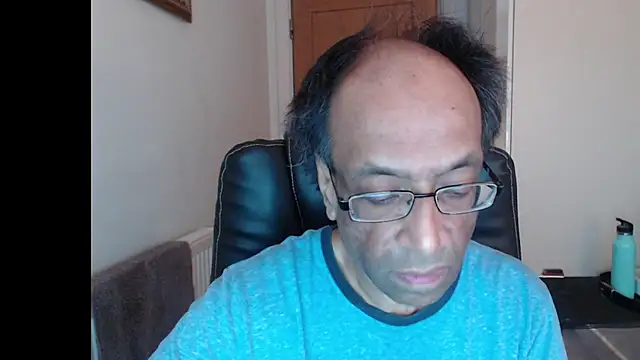 rauncher1 online show from April 6, 7:53 am