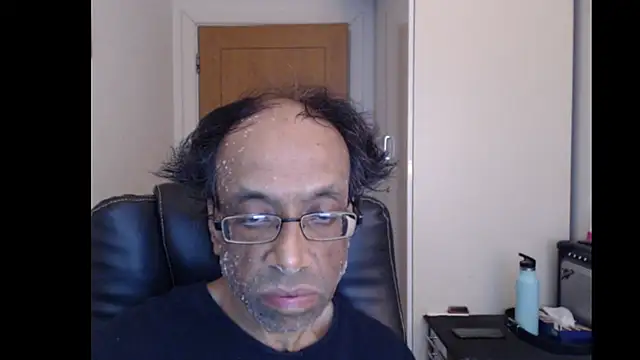 Snapshot of rauncher1 chatting on June 17, 8:14 am rauncher1 online show from June 17, 8:14 am