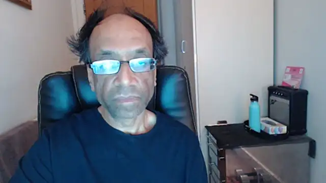 rauncher1 online show from April 22, 7:37 am
