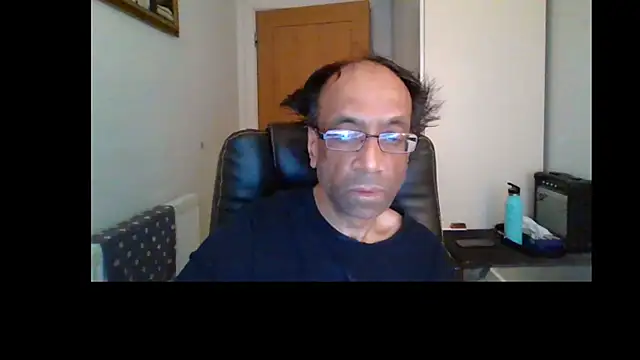 Snapshot of rauncher1 chatting on July 2, 8:31 am rauncher1 online show from July 2, 8:31 am