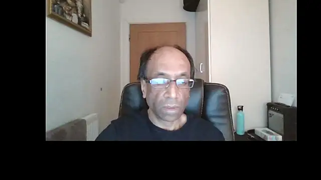 rauncher1 online show from April 13, 10:41 am