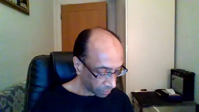 Snapshot of rauncher1 chatting on June 15, 10:20 pm rauncher1 online show from June 15, 10:20 pm