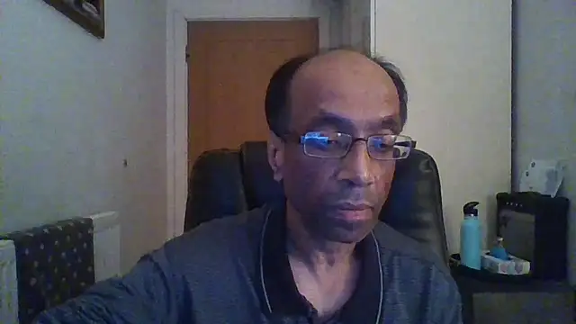 rauncher1 online show from December 1, 11:27 pm