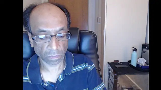 Snapshot of rauncher1 chatting on June 17, 9:03 pm rauncher1 online show from June 17, 9:03 pm