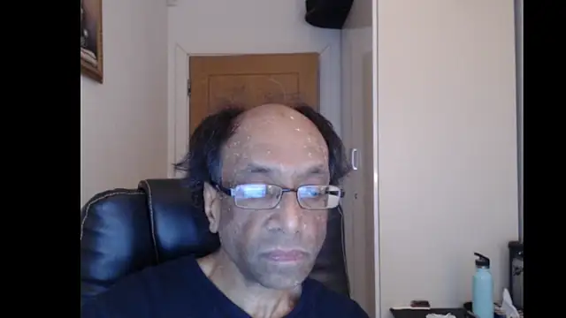Snapshot of rauncher1 chatting on June 12, 8:01 am rauncher1 online show from June 12, 8:01 am
