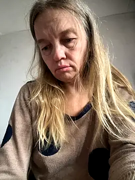 Susanel online show from September 18, 8:39 am