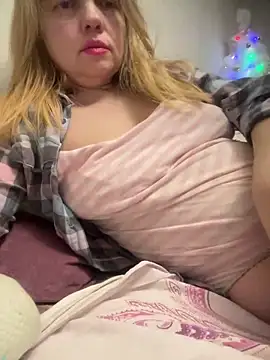 Susanel online show from March 2, 8:03 pm