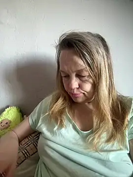 Susanel online show from March 23, 7:42 am