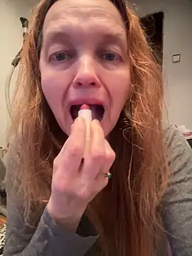 Susanel online show from April 10, 9:22 pm