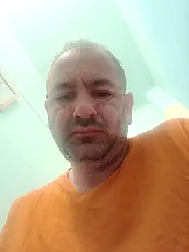 Snapshot of Venelin_ruse chatting on April 4, 1:45 am Venelin ruse online show from April 4, 1:45 am