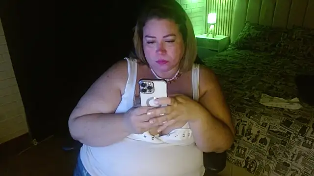 bella savati online show from February 7, 1:04 am