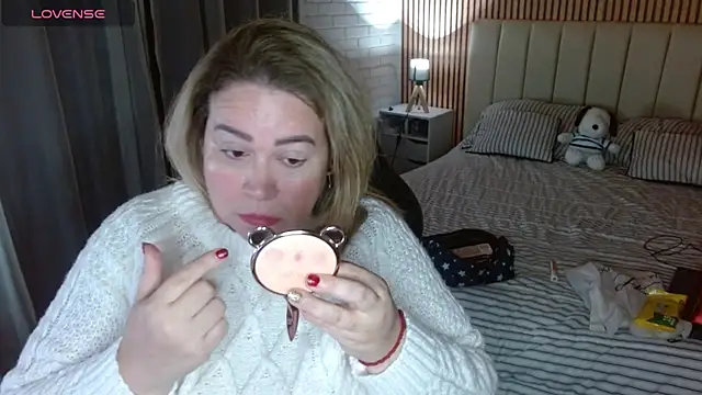 bella savati online show from January 14, 12:58 am