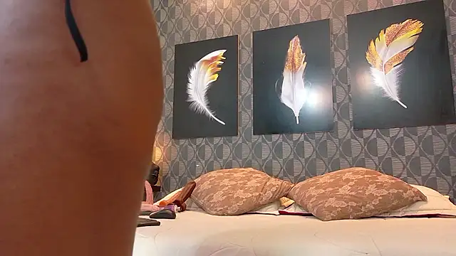 ScarleetSmith online show from March 19, 12:05 pm