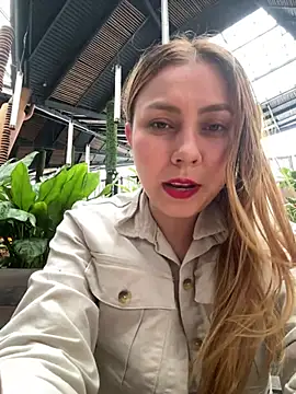 Snapshot of Brittanyrosexx chatting on January 9, 8:38 pm Brittanyrosexx online show from January 9, 8:38 pm