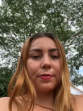 Snapshot of Brittanyrosexx chatting on December 3, 7:57 pm Brittanyrosexx online show from December 3, 7:57 pm