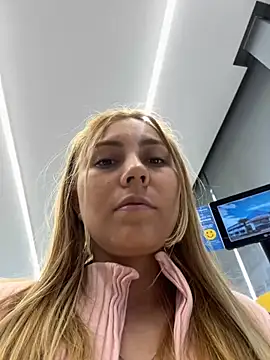 Snapshot of Brittanyrosexx chatting on September 12, 8:52 pm Brittanyrosexx online show from September 12, 8:52 pm