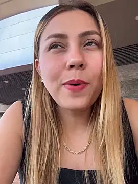 Snapshot of Brittanyrosexx chatting on January 14, 8:34 pm Brittanyrosexx online show from January 14, 8:34 pm