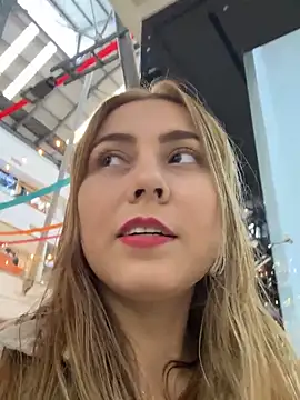 Snapshot of Brittanyrosexx chatting on February 10, 9:03 pm Brittanyrosexx online show from February 10, 9:03 pm