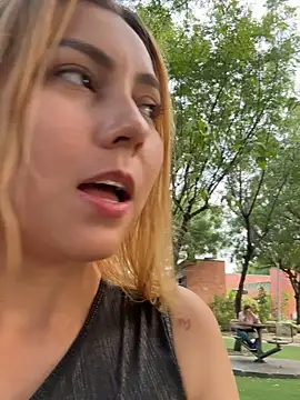 Snapshot of Brittanyrosexx chatting on November 20, 9:36 pm Brittanyrosexx online show from November 20, 9:36 pm