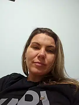 Snapshot of FeliciaKrige chatting on March 20, 2:51 am FeliciaKrige online show from March 20, 2:51 am