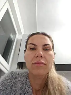 FeliciaKrige online show from January 7, 9:42 pm