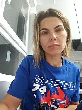 FeliciaKrige online show from April 22, 11:11 pm