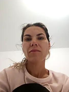 FeliciaKrige online show from December 19, 9:39 pm