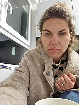 FeliciaKrige online show from March 10, 10:47 pm