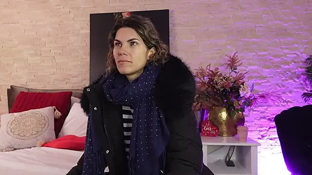 FeliciaKrige online show from February 19, 8:28 pm