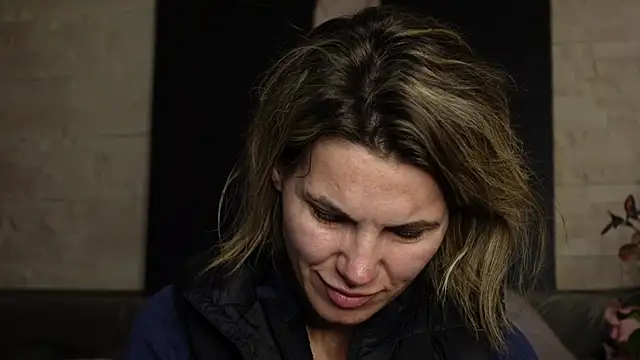 FeliciaKrige online show from April 15, 7:40 pm