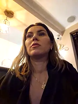 Snapshot of FeliciaKrige chatting on February 21, 3:01 am FeliciaKrige online show from February 21, 3:01 am