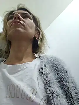 FeliciaKrige online show from March 31, 10:01 pm