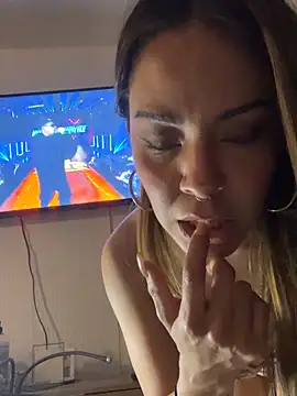 LilEuphoria online show from March 16, 4:42 am