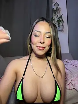 LilEuphoria online show from March 12, 4:40 am