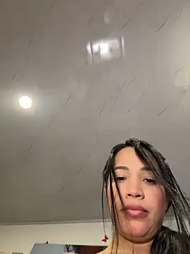 SQUIRTINGQUEEN11 online show from March 6, 2:50 am