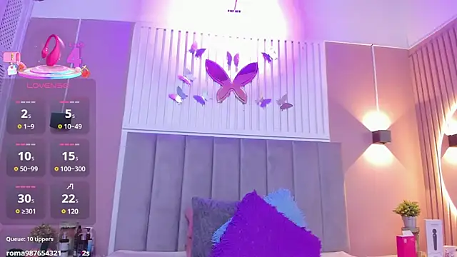 chantall1375 online show from March 16, 2:10 am