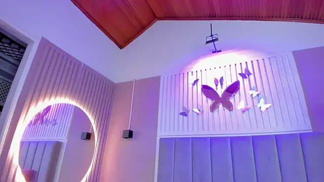 chantall1375 online show from January 17, 3:32 am