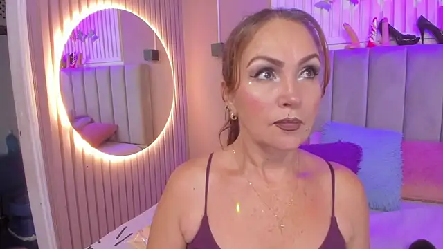 chantall1375 online show from March 11, 3:33 am