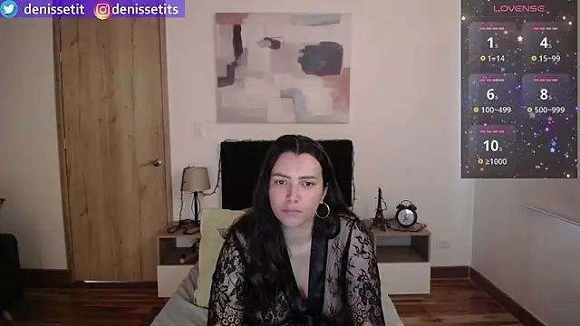 Snapshot of DenisseTits chatting on February 23, 1:53 pm DenisseTits online show from February 23, 1:53 pm