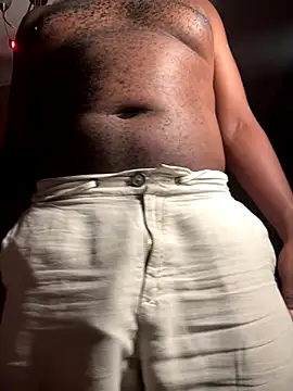 Snapshot of HairyChubbyStalion chatting on October 17, 10:55 pm HairyChubbyStalion online show from October 17, 10:55 pm